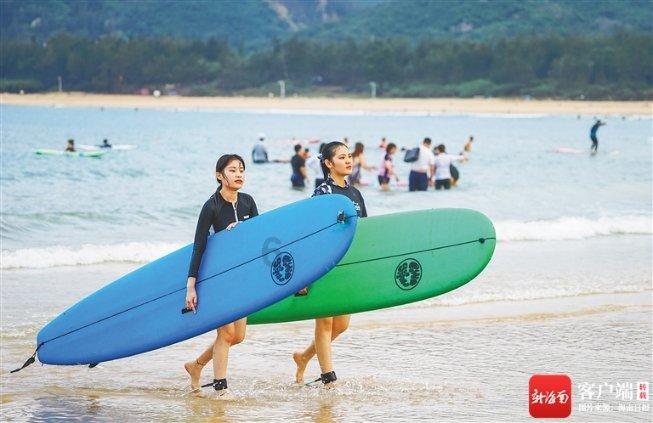 夏季纽扣裙